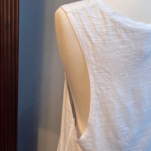 Bella Yoga Worlds Okayest Yogi Ladies white tank top cotton - Picture 5 of 6